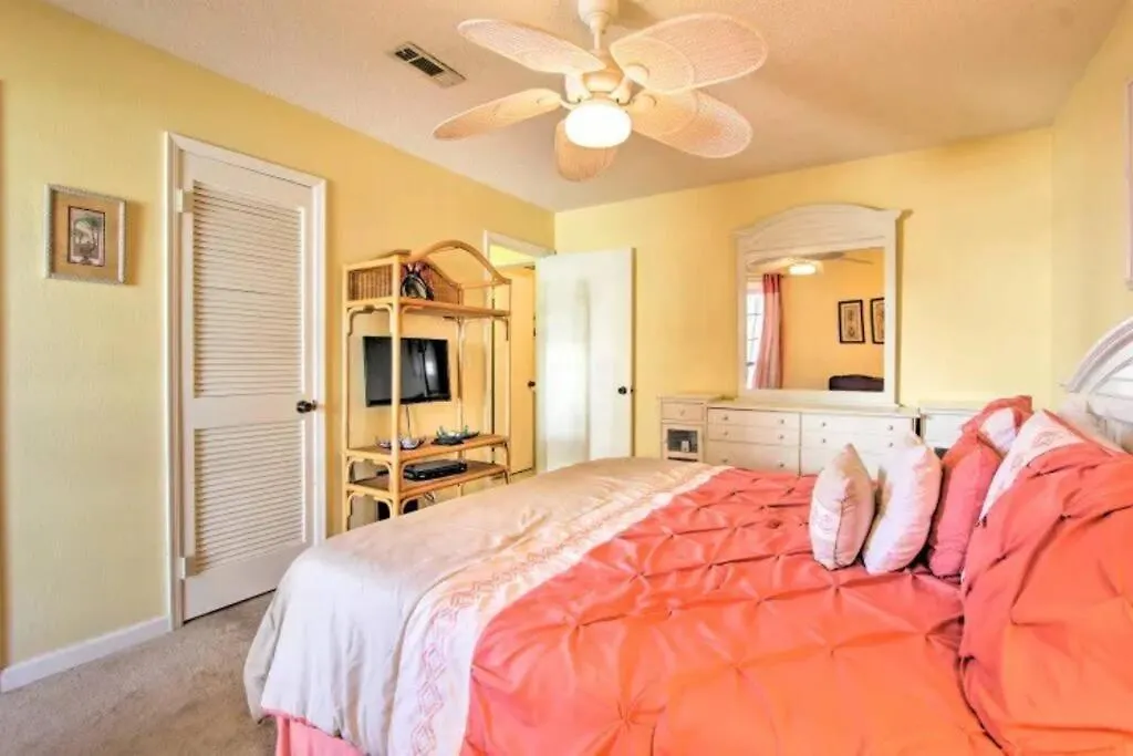 Cheerful 1-Bedroom Townhouse With Spacious Loft Panama City Beach 0*,  USA