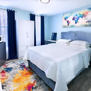 https://private-room-with-fireplace-outdoor-dining-space.us-newyorkcity.com