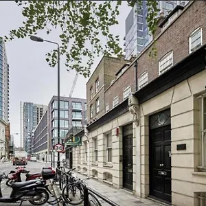 https://aldgate-studios.cambridgehotelsuk.com