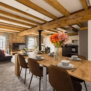 https://warehouse-2-excel-wild-roses.cambridgehotelsuk.com